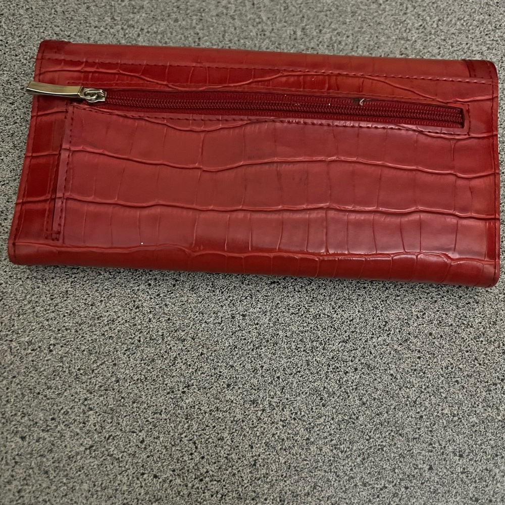 Brighton wallet